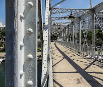 Passerelle Jim Morrison Metal Trusses and Rivets
