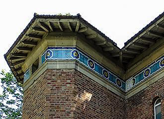 Pavillon Davioud roof eaves