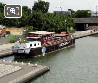 Peniche Cinema along Allee du Canal