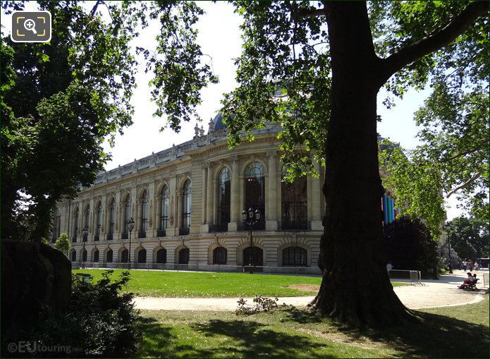 Petit Palais left hand side