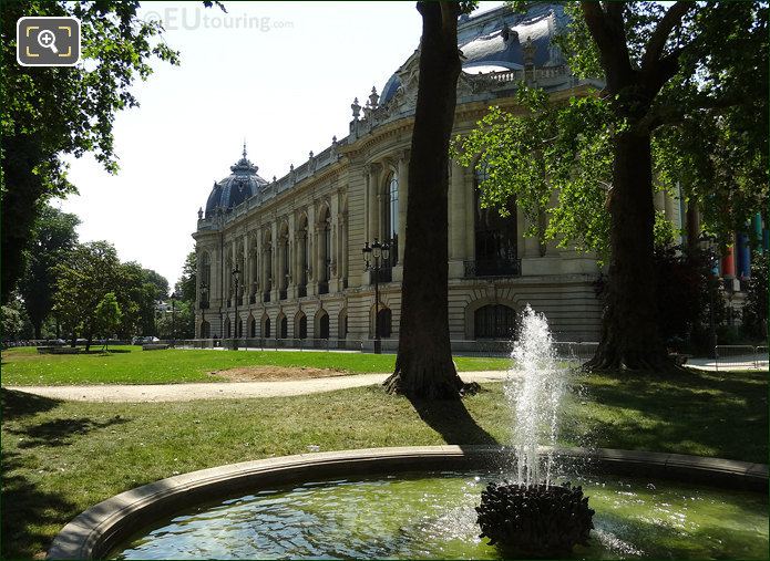 Petit Palais gardens and fountain