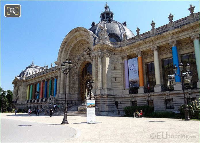 Petit Palais Paris courtyard and main entrance