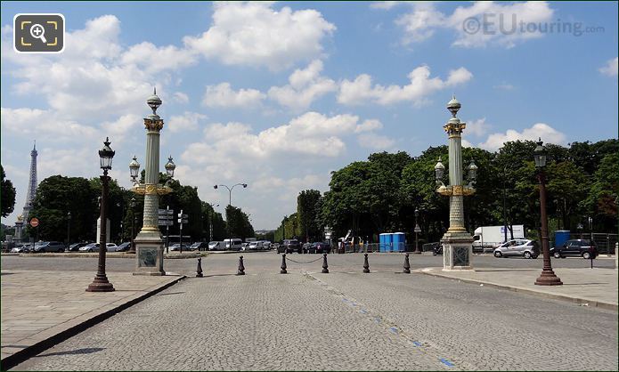 Place de la Concorde columns and lamps