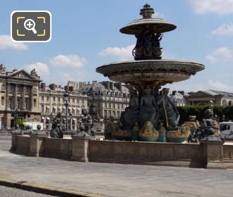 Place de la Concorde fountain