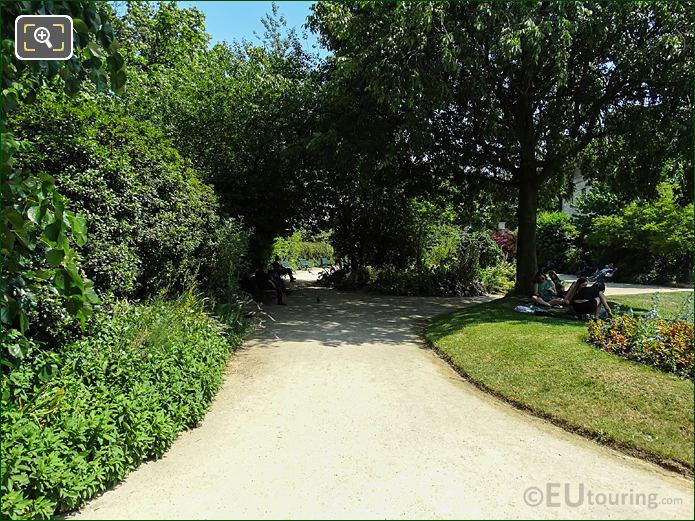 English styled paths in Square Claude Nicolas Ledoux