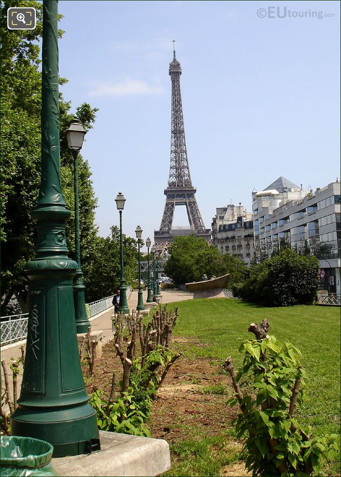Square de la Place des Martyrs Juifs du Velodrome d'Hiver view to Eiffel Tower