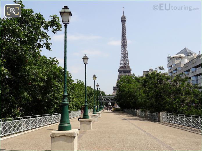 Street lights and promenade Place des Martyrs Juifs du Velodrome d'Hiver