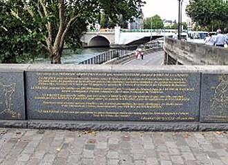 Place Mazas plaque