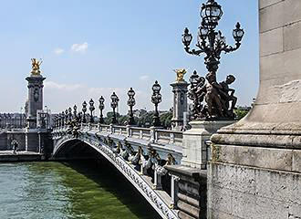 Eastern side of Pont Alexandre III