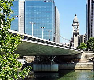 Pont Charles de Gaulle south east facade