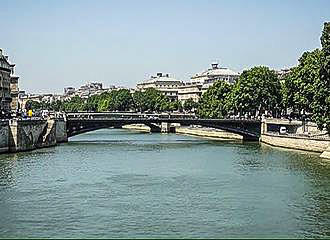 Pont d’Arcole over River Seine