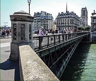 Pont d’Arcole western side