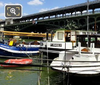 Houseboats next to Pont de Bir-Hakeim