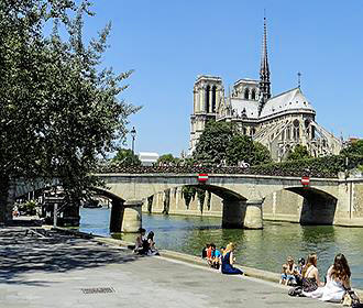 Pont de l'Archeveche Paris