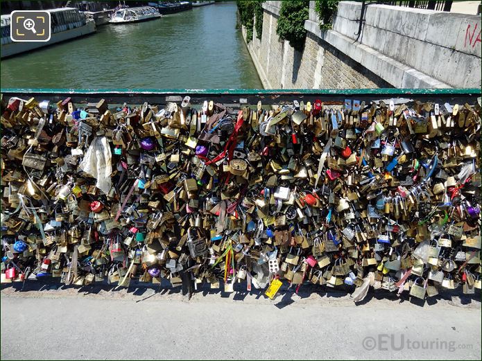 Pont de l'Archeveche looking over River Seine