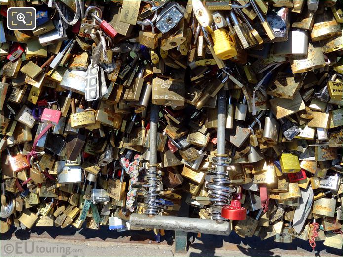 2009 and 2013 padlocks on Pont de l'Archeveche