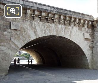 Pont de la Tournelle stone facing