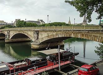 Pont des Invalides east side