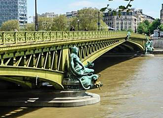 Pont Mirabeau iron arches