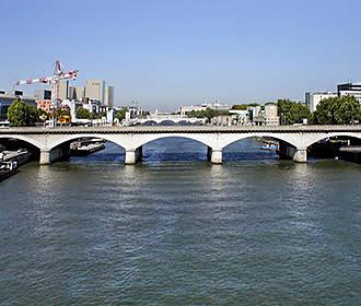 Pont National Paris