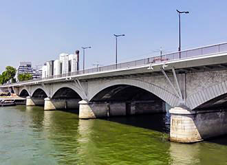 Pont National northern facade