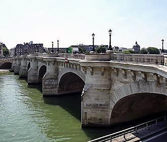Pont Neuf north east side