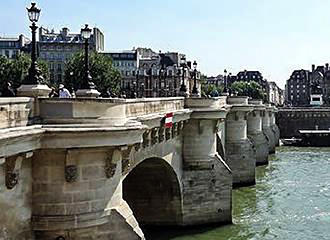 Pont Neuf piers