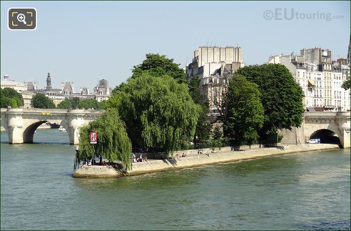 Pont Neuf meeting point on the Ile de la Cite