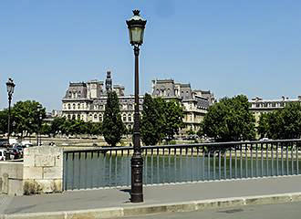 Pont Saint Louis lamp post