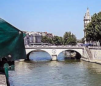 Pont Saint Michel eastern side