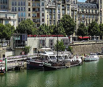 Port de l’Arsenal marina offices