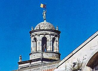 Languedoc Roussillon Arles mayors office