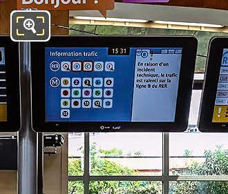 RER B electronic info boards at station