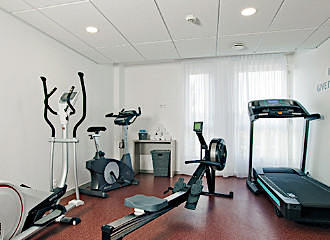 Residhome Paris Rosa Parks ApartHotel fitness room