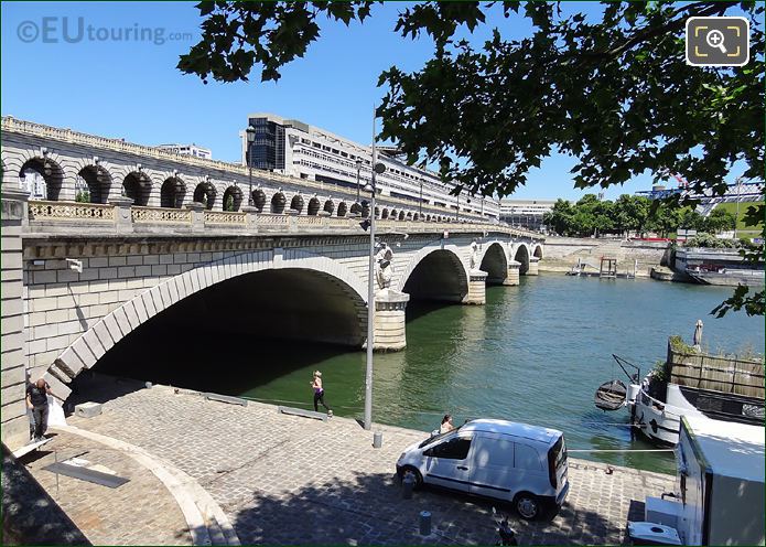 Port de la Gare and River Seine