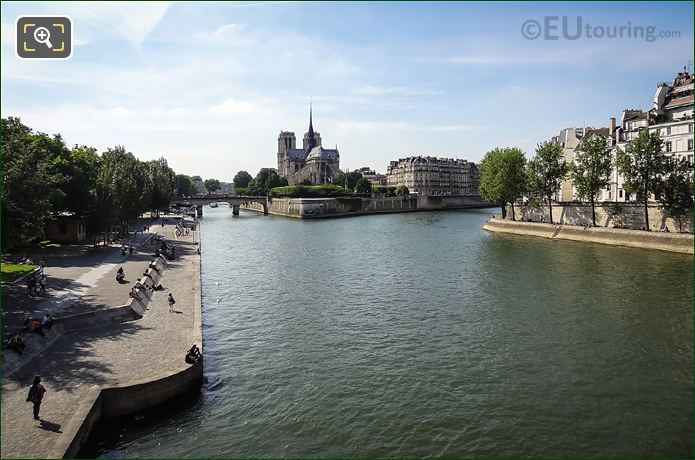 River Seine around Ile de la Cite