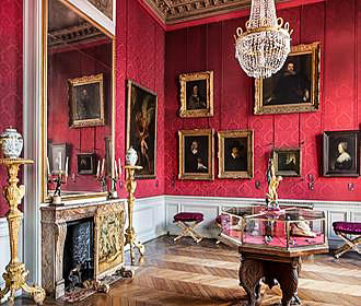 Library room at Musee Jacquemart-Andre