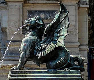 Fontaine Saint-Michel winged dragon