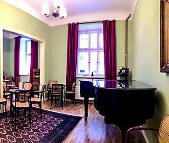 Salon Chopin music room