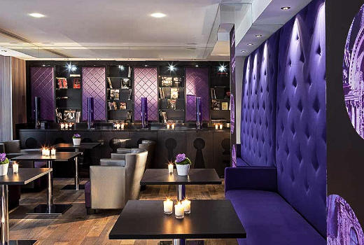 Secret de Paris Hotel bar lounge