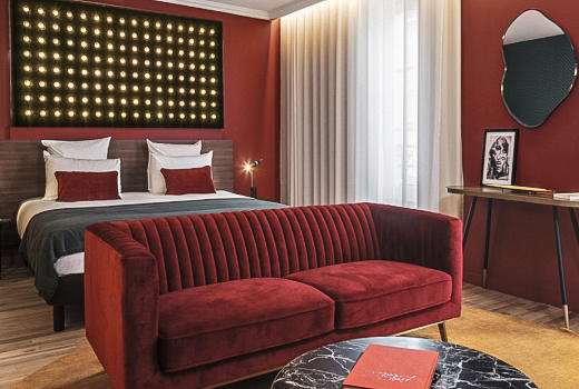 Seven Hotel Paris 7th Art suite bed