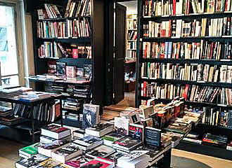 Bibliotheque Polonaise de Paris library
