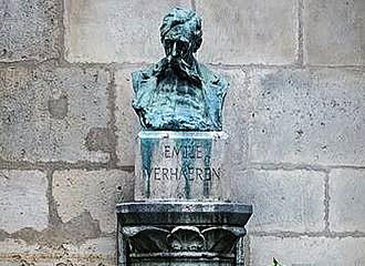 Square Andre Lefevre statue