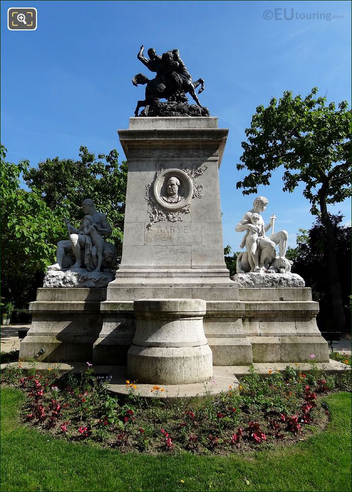 Statues on the Square Barye monument