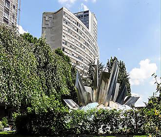 Square Bela Bartok fountain