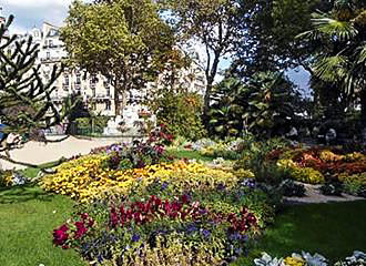 Square Boucicaut gardens