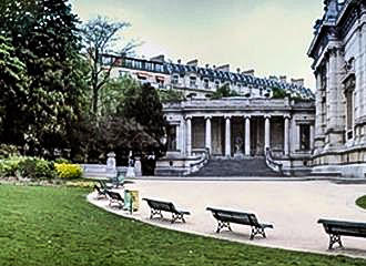 Square Brignole-Galliera benches