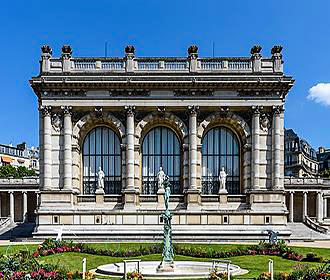 Square Brignole-Galliera Garden In Paris Square Brignole-Galliera