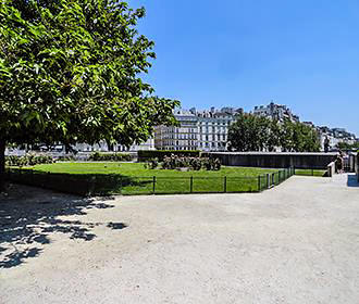 Square de I'Ile-de-France garden