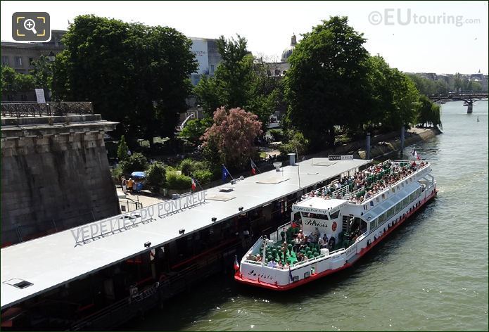 Square du Vert Galant and the Vedettes du Pont Neuf